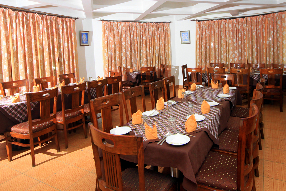 Hotel Anand Palace,Bhagsu Nag,3 star