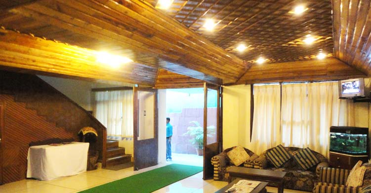 Hotel New Armadale,Sherwani,3 star