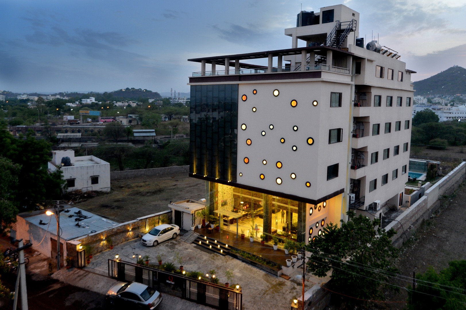 top-4-star-hotels-in-udaipur-upto-70-off-book-4-star-hotels-now