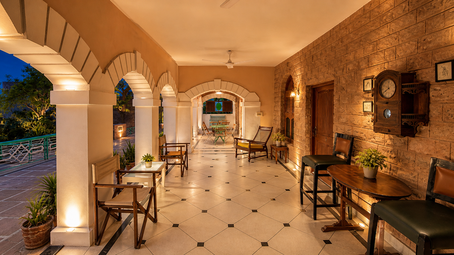 hotel inn season art deco heritage hotel in jodhpur