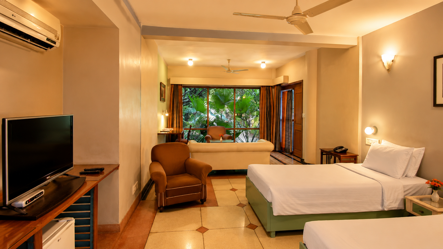 hotel inn season art deco heritage hotel in jodhpur