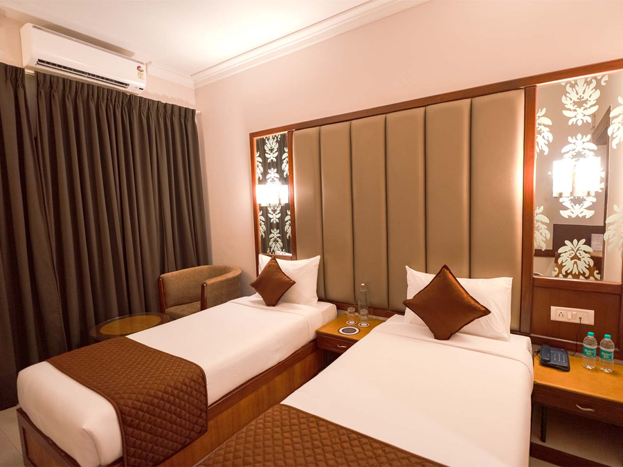 hotel vt paradise u by z hotels richmond circle