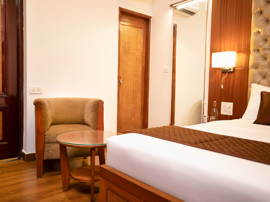 hotel vt paradise u by z hotels richmond circle