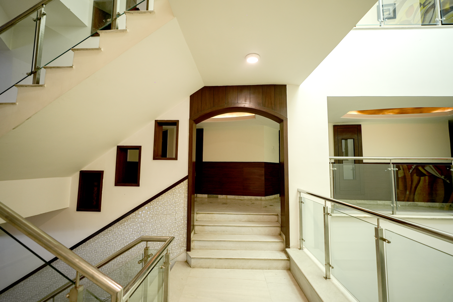 The Altruist Katra Hotel,Jammu Road,3 star