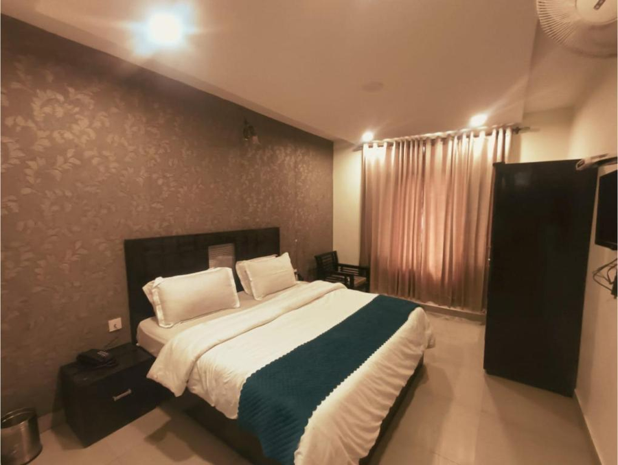 Hotel Wild Rose - Dalhousie,Club Road, Subash Chownk, Dalhousie, Himachal Pradesh 176304,3 star