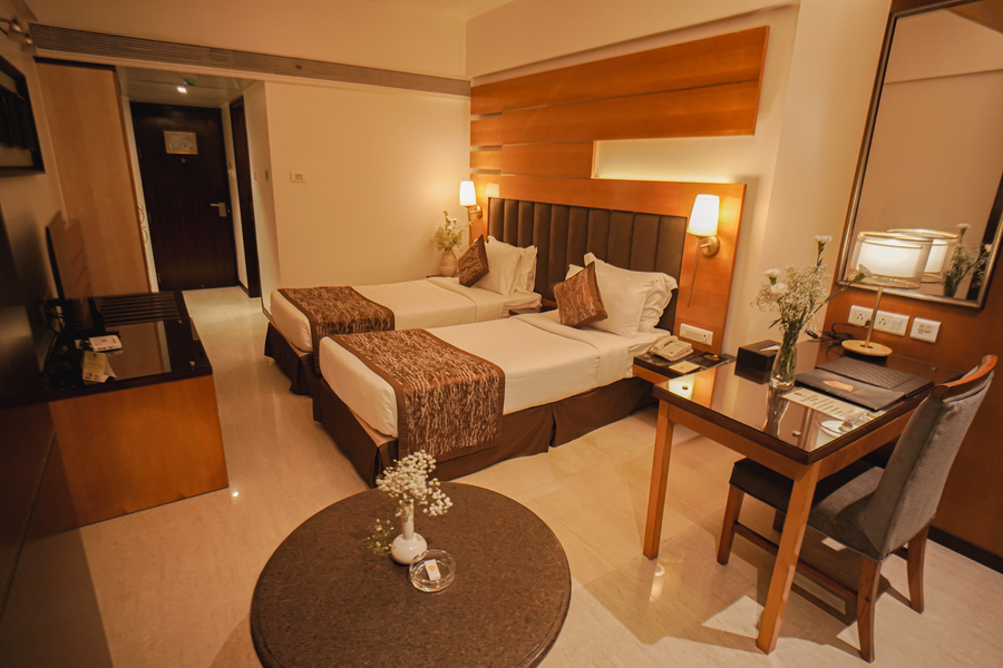 hotel peninsula grand