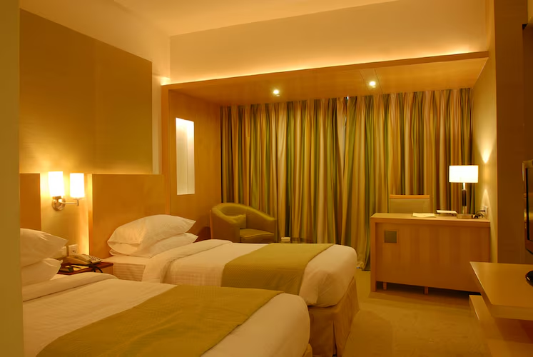 hotel peninsula grand