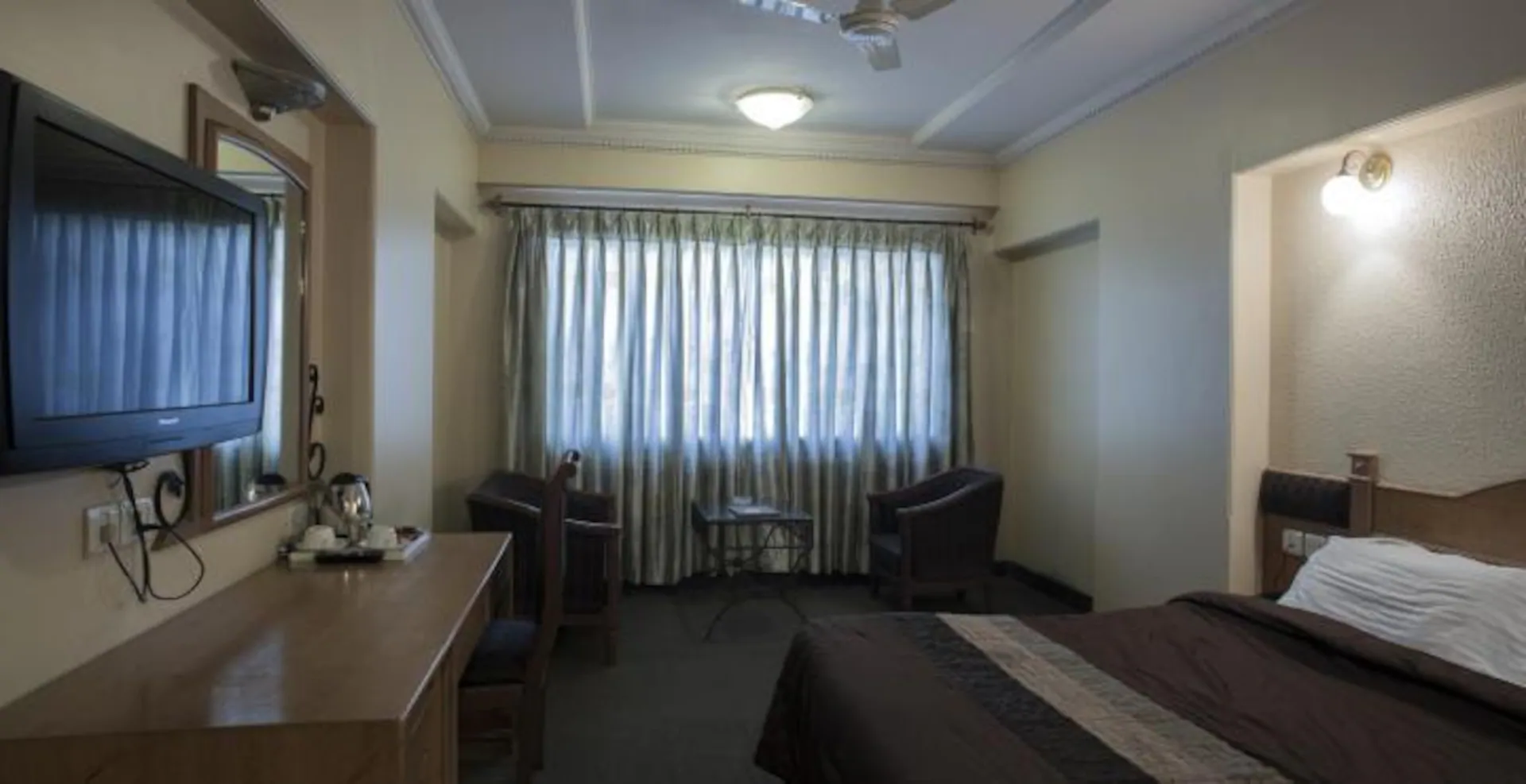hotel brijwasi royal