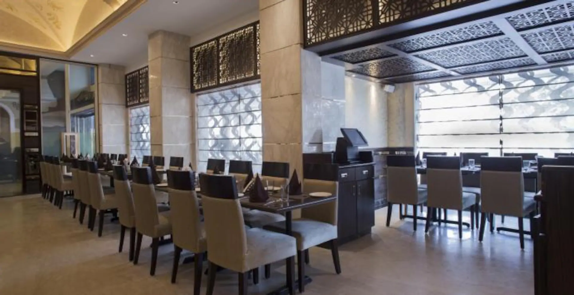 Hotel Brijwasi Royal,Mathura>>Agra,3 star