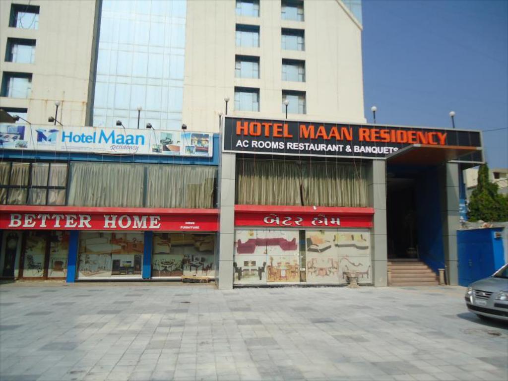 Hotel Maan Residency