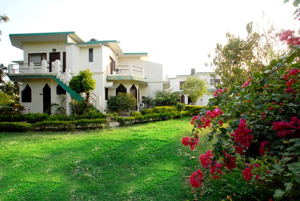 Nisarg Resort,,2 star