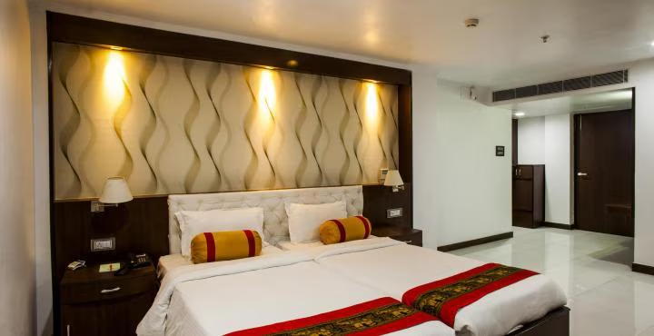airport city hotel