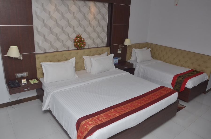 airport city hotel