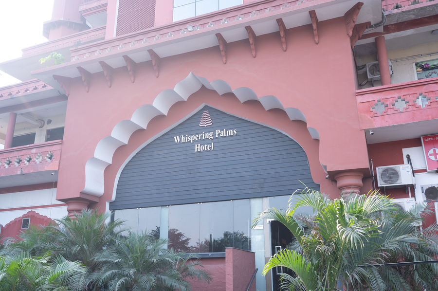 Whispering Palms Hotel,Sikar Road,3 star