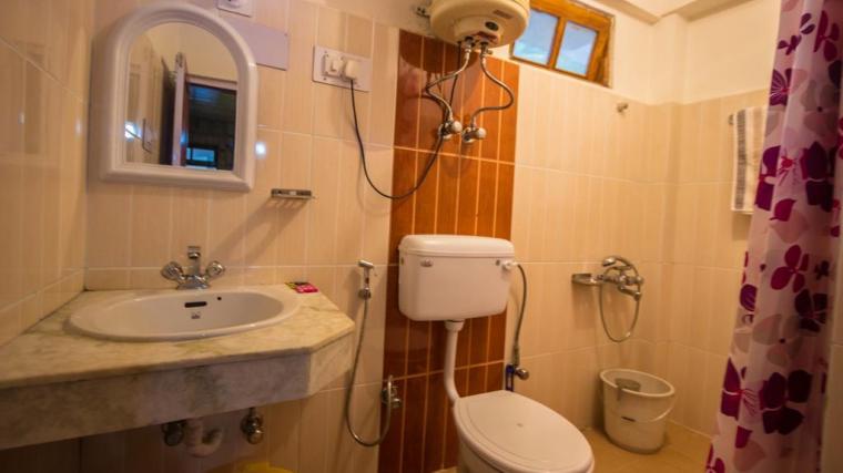 himalayan country house