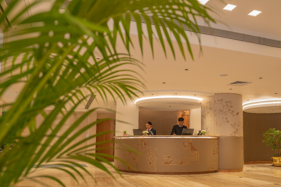 Kohinoor Continental, Airport - Newly Renovated,Andheri East, Mumbai,4 star