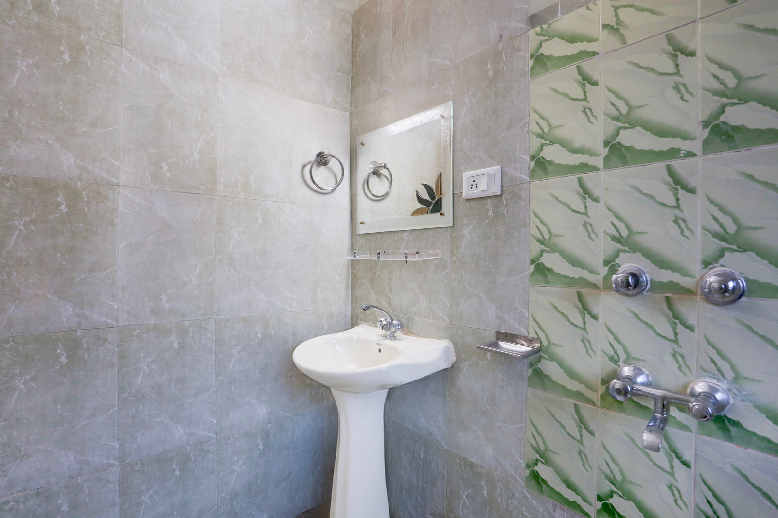 super collection o manali near hadimba temple formerly the valerian