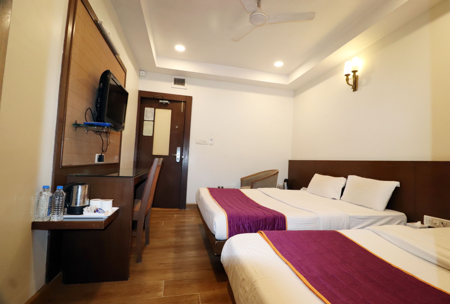 Hotel Rajhans Regent,Habib Ganj, Bhopal,3 star