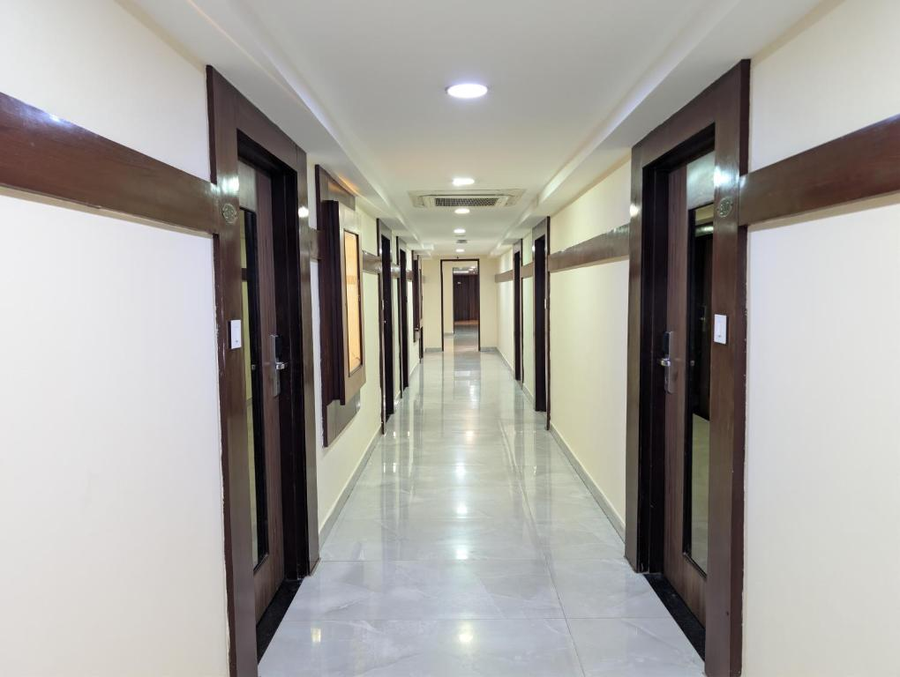 solaris hotel and club