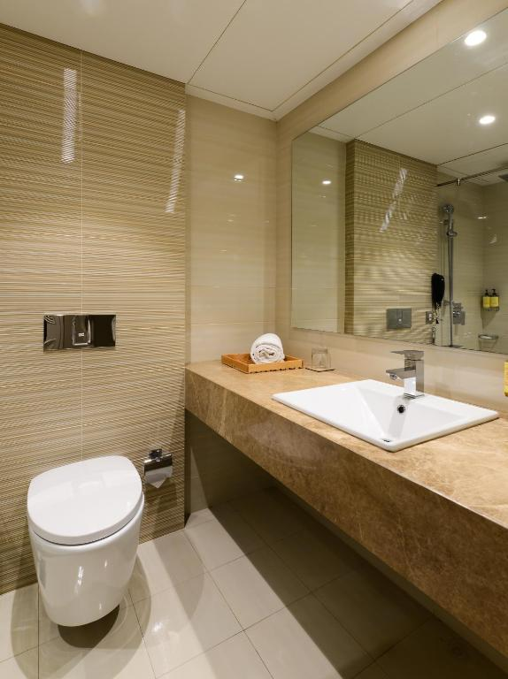 lemon tree premier the atrium ahmedabad