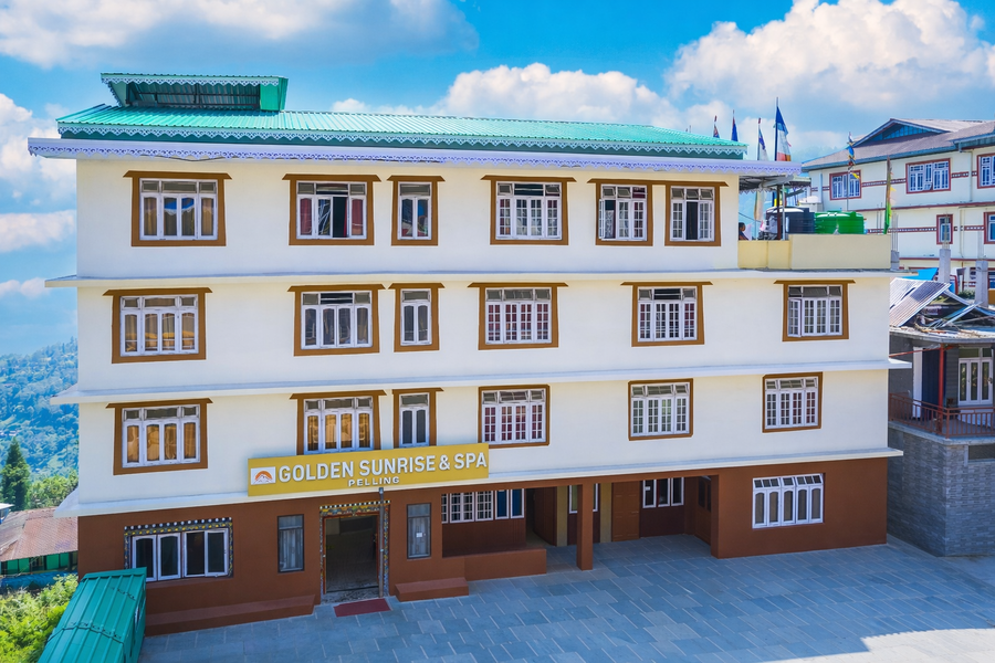 Hotel Golden Sunrise And Spa,Lower Pelling,3 star