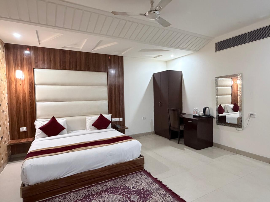 hotel impress at delhi airport by rmr hotels