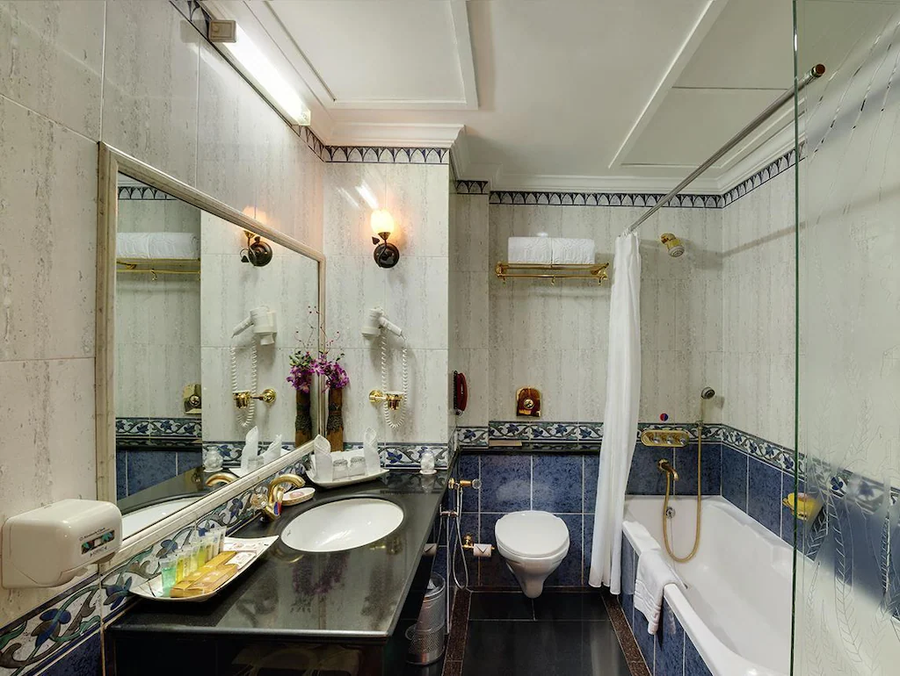 hotel babylon international