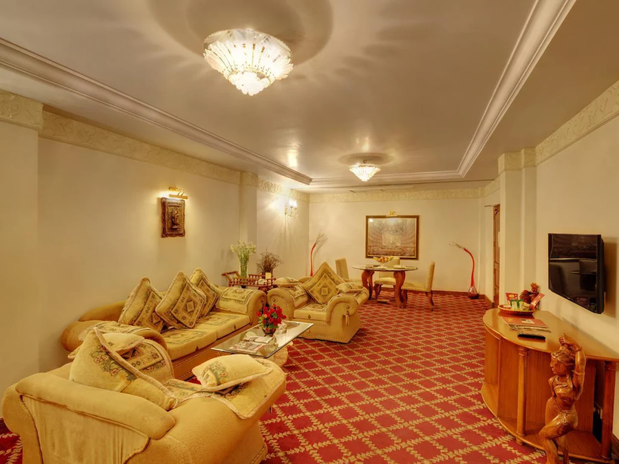 hotel babylon international