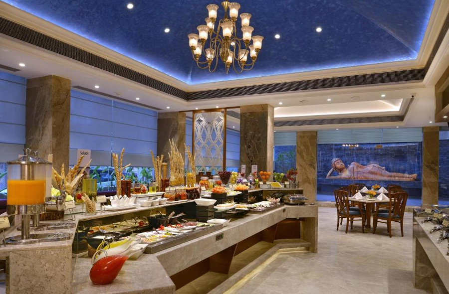 Fortune Landmark, Ahmedabad - Member ITC Hotels' Group,Ashram Road,5 star