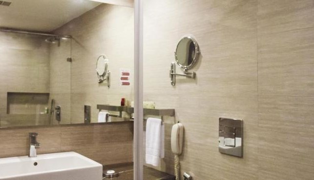 quality hotel dv manor