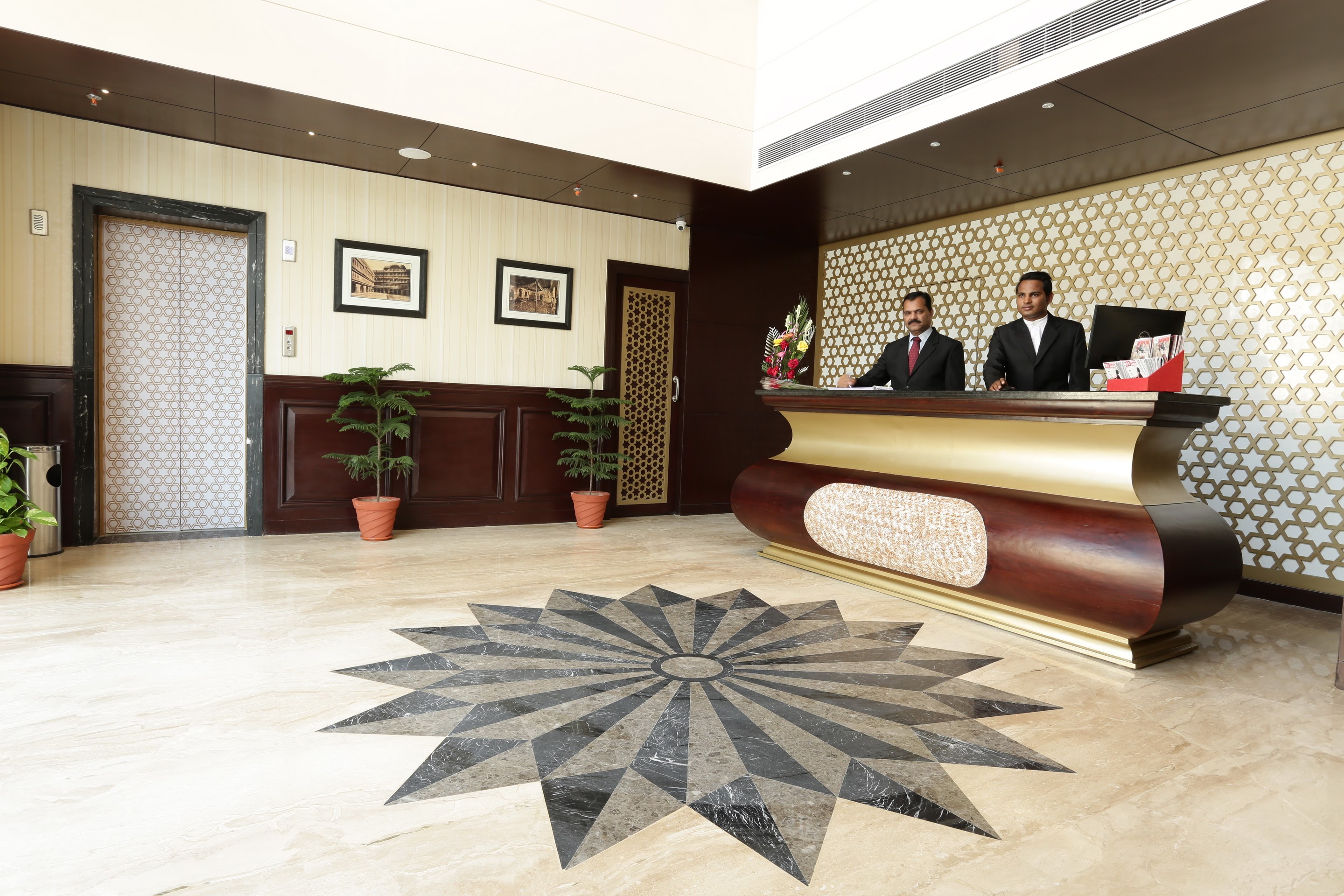 Comfort Inn Sapphire Jaipur- A Inde Hotel,Mi Road,4 star