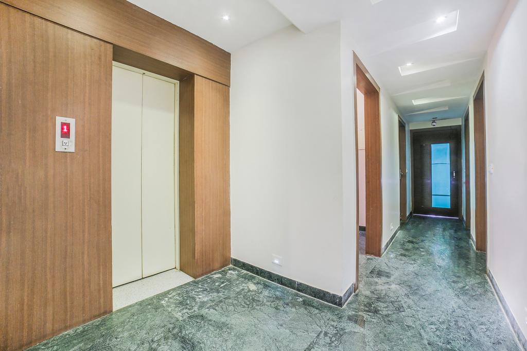 super townhouse amrapali circle formerly hotel aqua