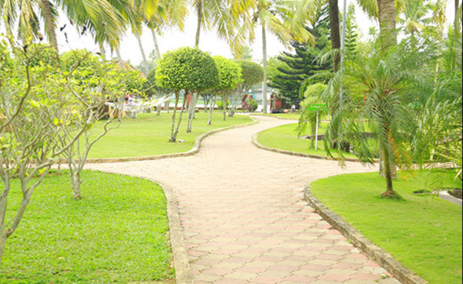 kalathil lake resort