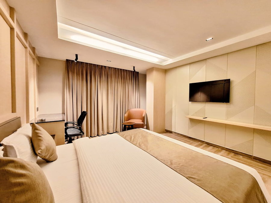 hotel tilak bhopal