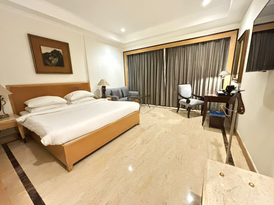 the hans hotel new delhi