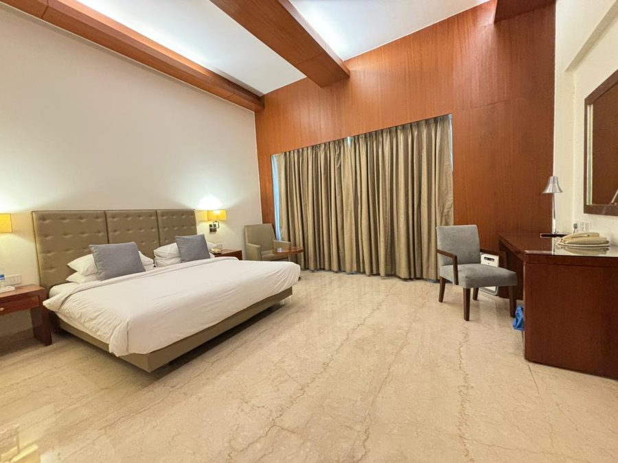 the hans hotel new delhi
