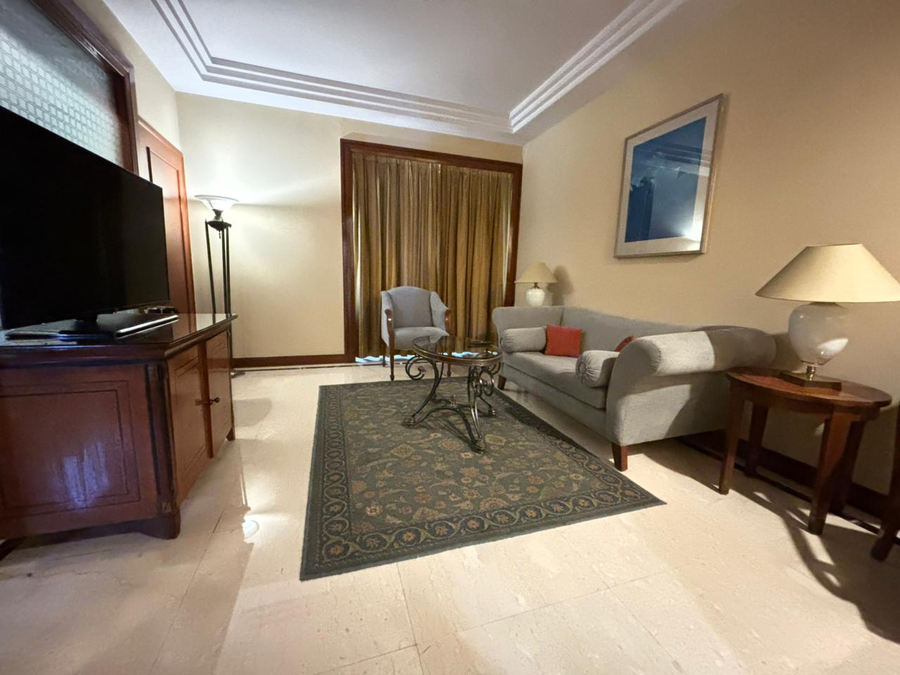 the hans hotel new delhi