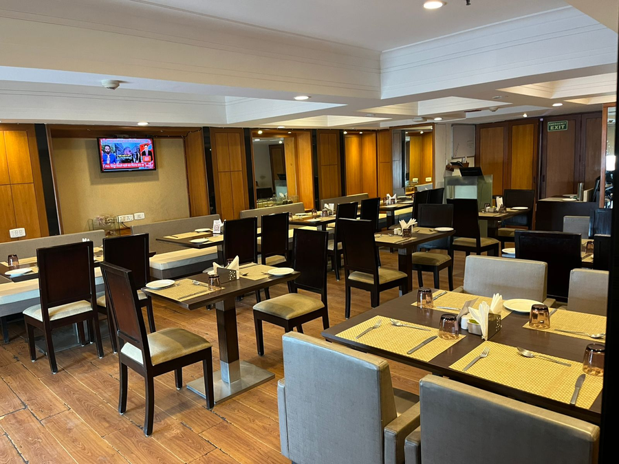 the hans hotel new delhi