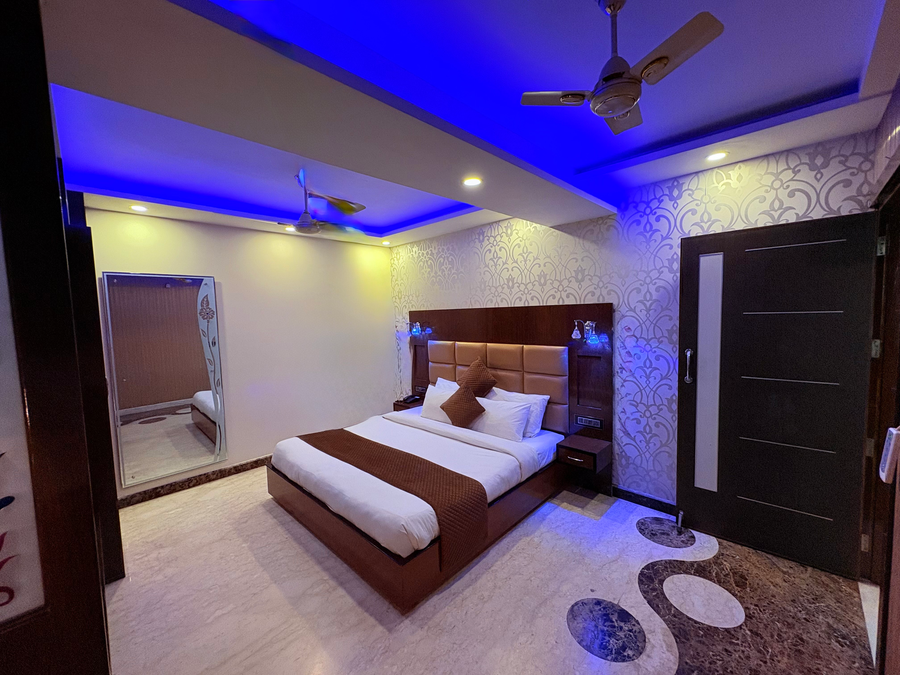 hotel crystal ganga heights