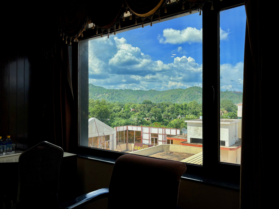 hotel crystal ganga heights