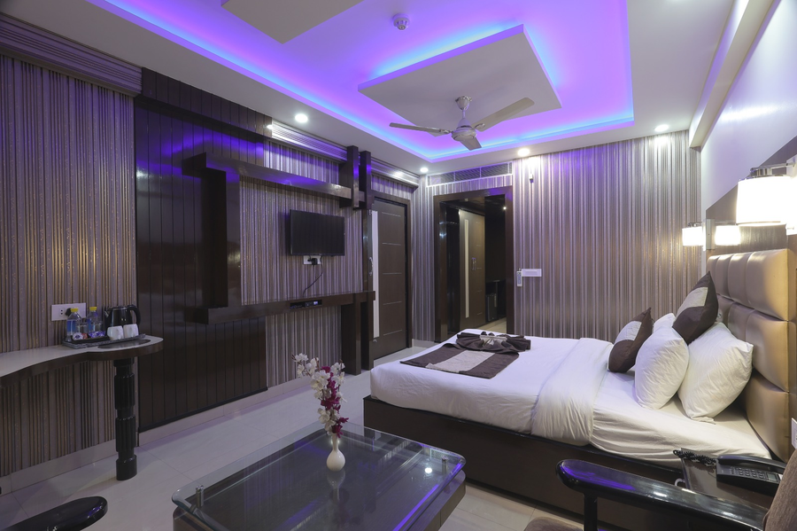 hotel crystal ganga heights