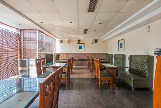 Hotel Aura New Delhi Railway Station,Paharganj,3 star