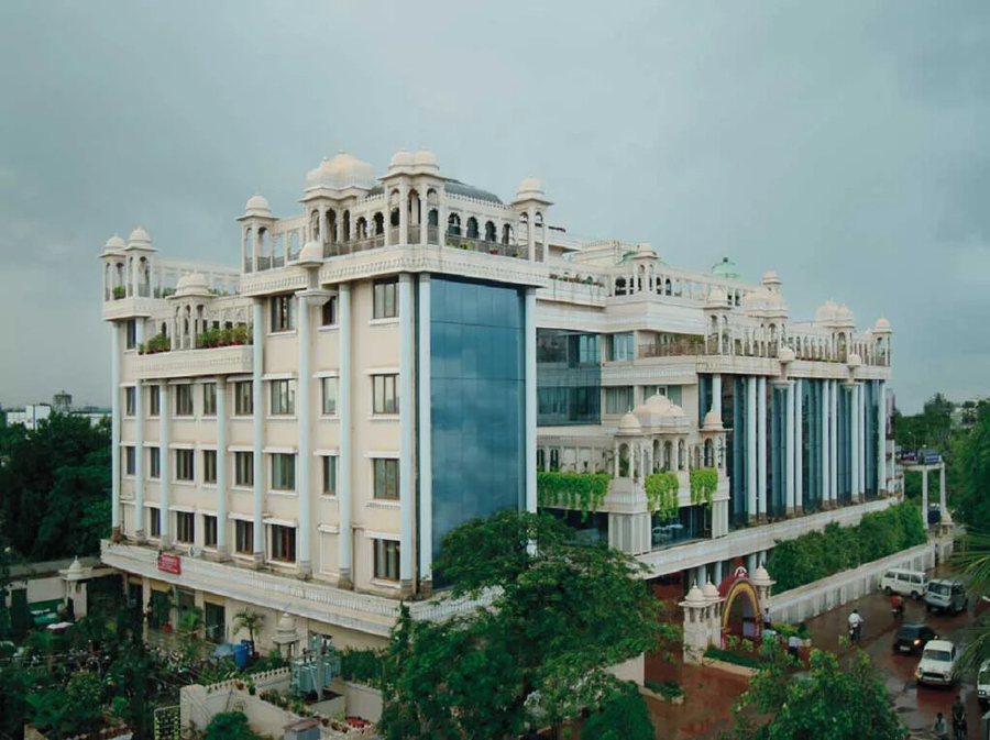 Hotel Empires,Saheed Nagar,4 star
