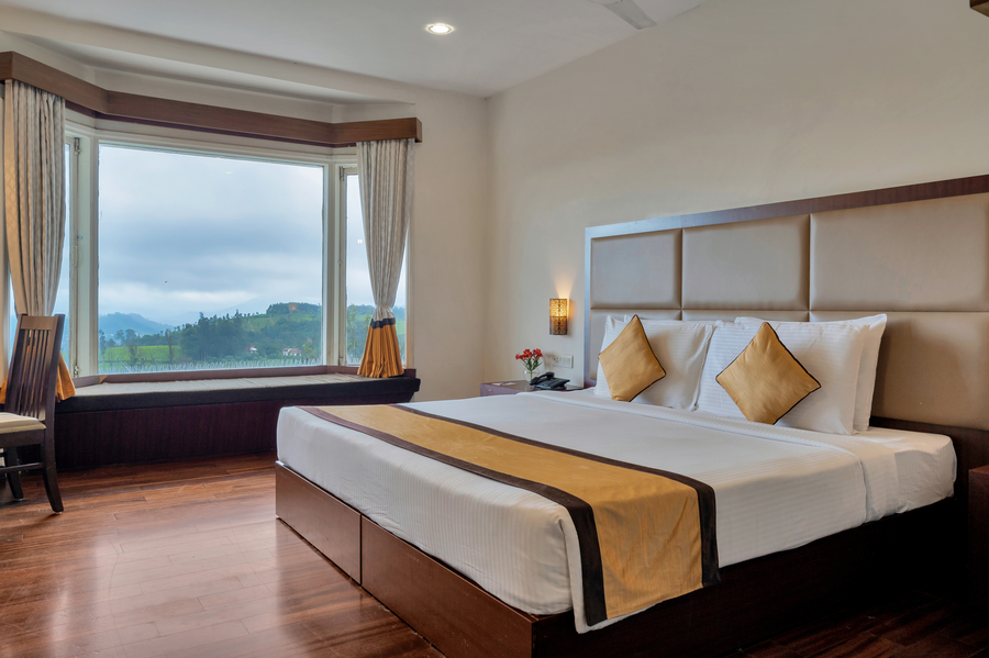 sterling ooty fern hill