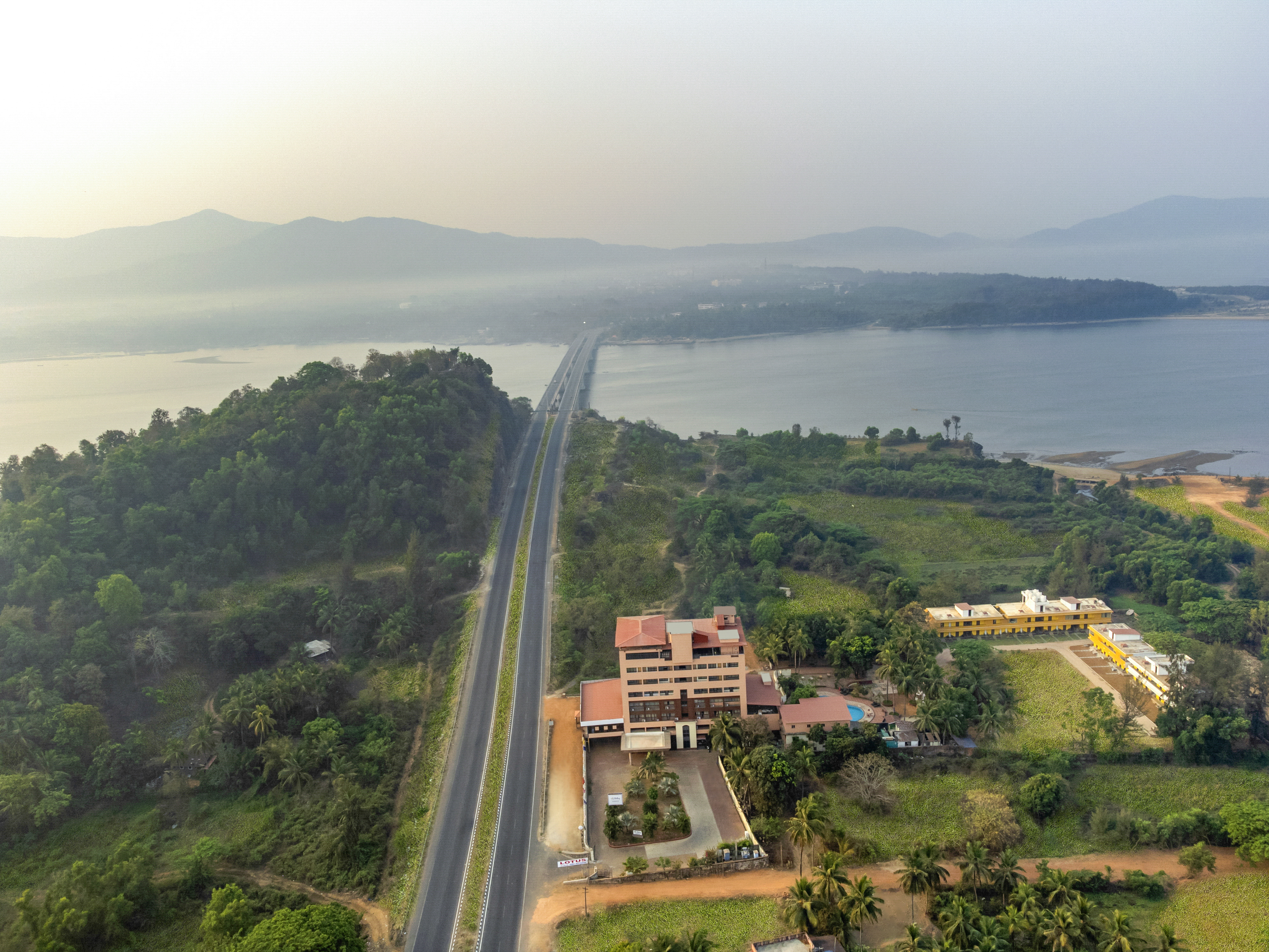 Sterling Karwar,Sadashivgad,4 star