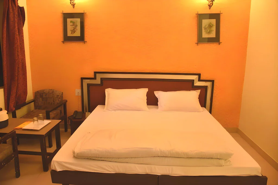 kanchan kesari village resort