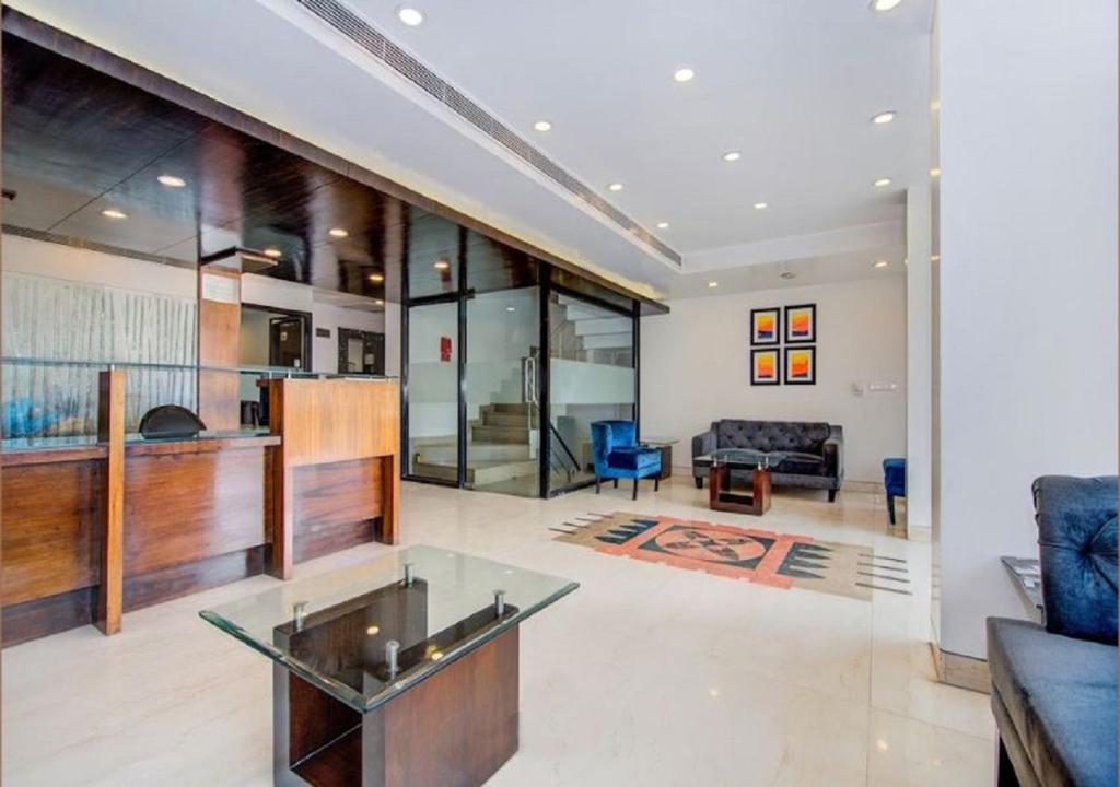 Hotel Rockland Panchsheel Enclave,Nehru Place,3 star