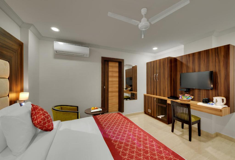 Avins Beacon,Ashok Nagar, Udaipur,3 star