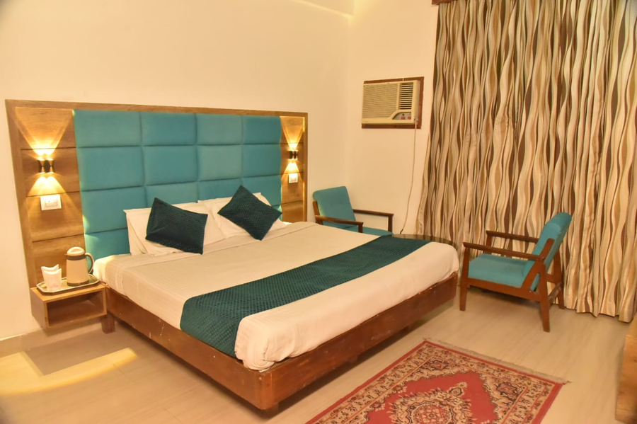 hotel atul regency