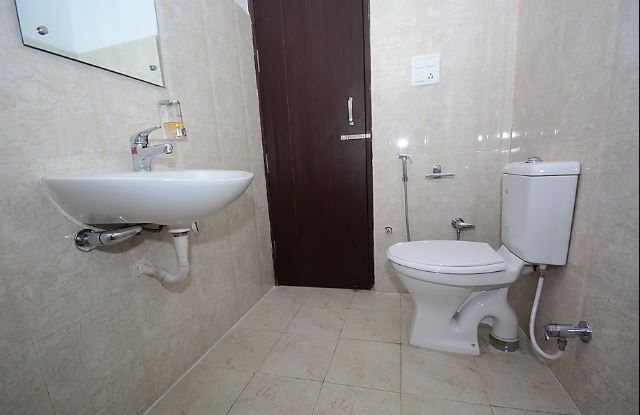 Comfort Stay,Plot No. 1902, Rajendra Colony, Sector 28,3 star